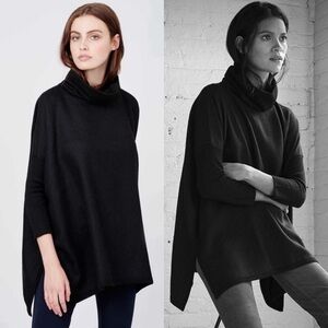 Cuyana Baby Alpaca Oversized Turtleneck
Sweater In Black M/L